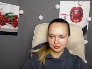 KhaleesiMoon's Live Sex Cam Show