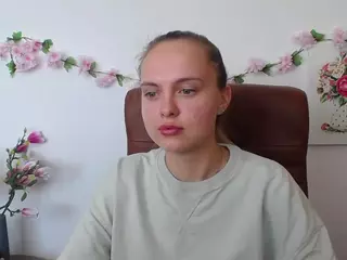 KhaleesiMoon's Live Sex Cam Show