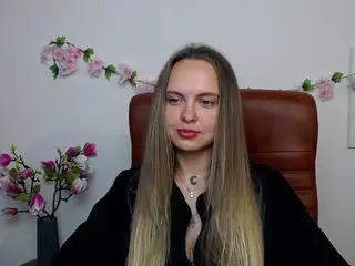 KhaleesiMoon's Live Sex Cam Show