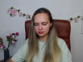 KhaleesiMoon's Live Sex Cam Show