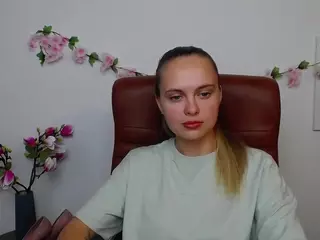 KhaleesiMoon's Live Sex Cam Show