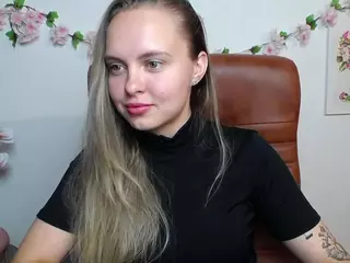KhaleesiMoon's Live Sex Cam Show