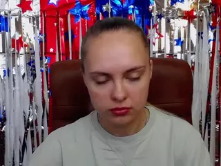 KhaleesiMoon's Live Sex Cam Show