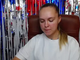 KhaleesiMoon's Live Sex Cam Show