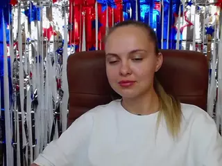 KhaleesiMoon's Live Sex Cam Show