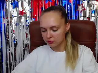 KhaleesiMoon's Live Sex Cam Show