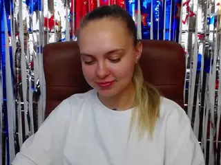 KhaleesiMoon's Live Sex Cam Show