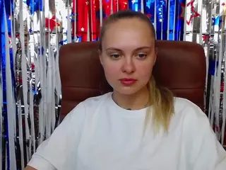 KhaleesiMoon's Live Sex Cam Show