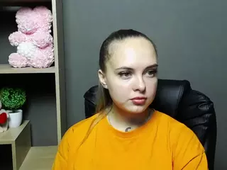 KhaleesiMoon's Live Sex Cam Show