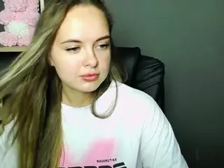 KhaleesiMoon's Live Sex Cam Show