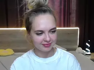 KhaleesiMoon's Live Sex Cam Show