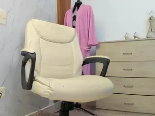 AlejaBelle's Live Sex Cam Show