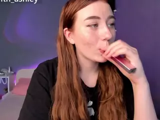 ashleylovestory's Live Sex Cam Show