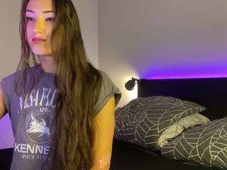 dalmatian-girl webcam model