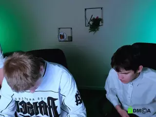den-rich's Live Sex Cam Show