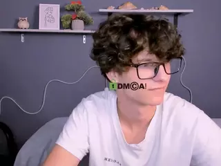 den-rich's Live Sex Cam Show
