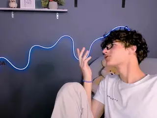 den-rich's Live Sex Cam Show