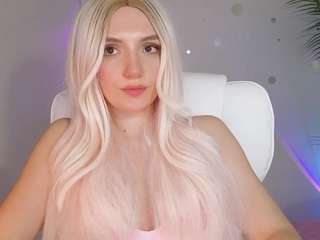 kris-kiskis Live Webcam on CamSoda