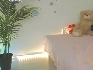 kris-kiskis's Live Sex Cam Show