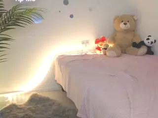 kris-kiskis's Live Sex Cam Show