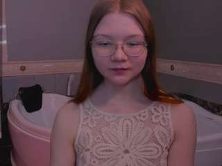 luv-tessa from CamSoda