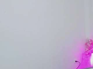 alana-111 webcam