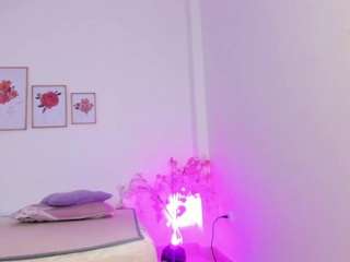 alana-111 webcam model