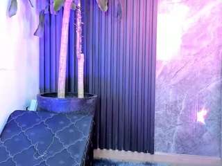 april-kershaw's live room