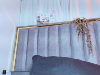 ava777's CamSoda show and profile