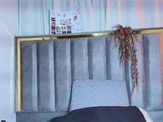 ava777's CamSoda show and profile