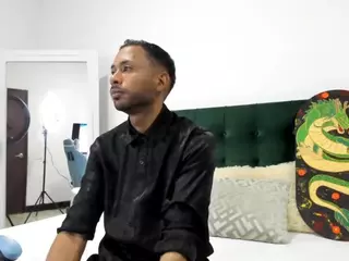 chistianlara's Live Sex Cam Show
