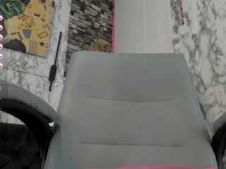 dayana-20cm Live Webcam on CamSoda