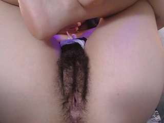 hairyvaleri webcam