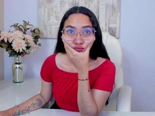 Lucy Liiu live cam preview
