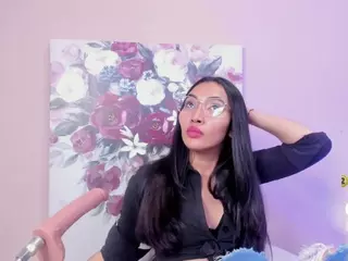 Lucy Liiu's Live Sex Cam Show