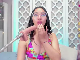 Lucy Liiu's Live Sex Cam Show