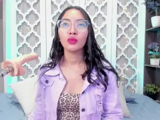 Lucy Liiu's Live Sex Cam Show