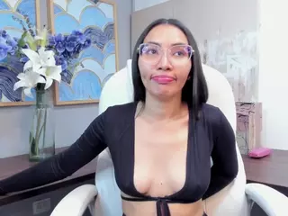 Lucy Liiu's Live Sex Cam Show