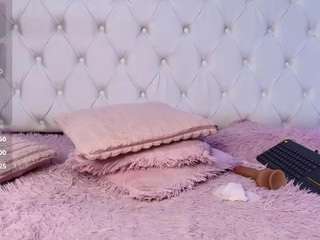 natashaa-black Live Webcam on CamSoda