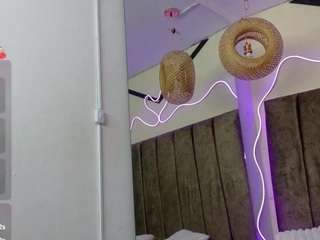 natashaa-black Live Webcam on CamSoda