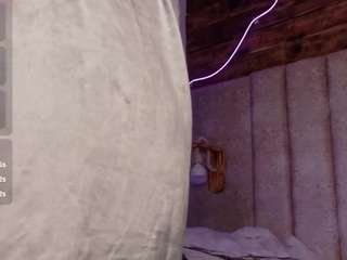 natashaa-black's CamSoda show and profile