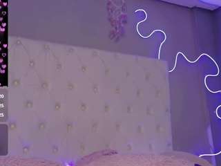 natashaa-black 1 live webcam