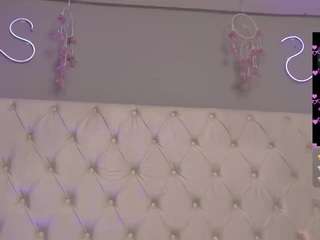 natashaa-black webcam