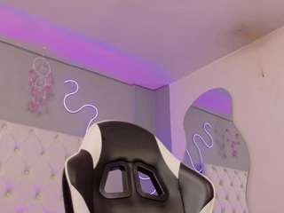 natashaa-black 1 live webcam