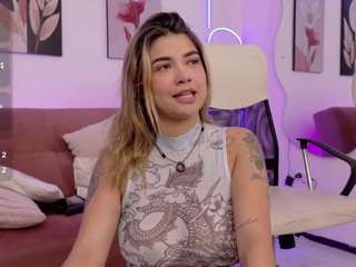 natashaa-black
