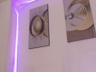 natashaa-black live cam