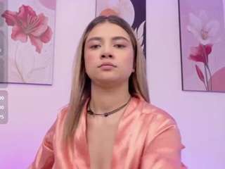 natashaa-black