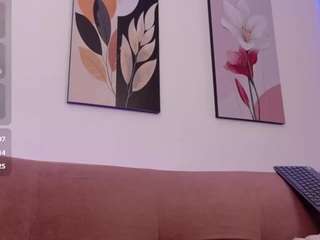 natashaa-black camsoda