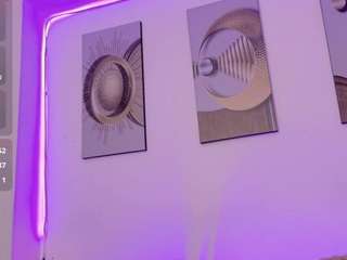 natashaa-black
