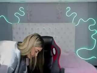 natashaa-black's Live Sex Cam Show